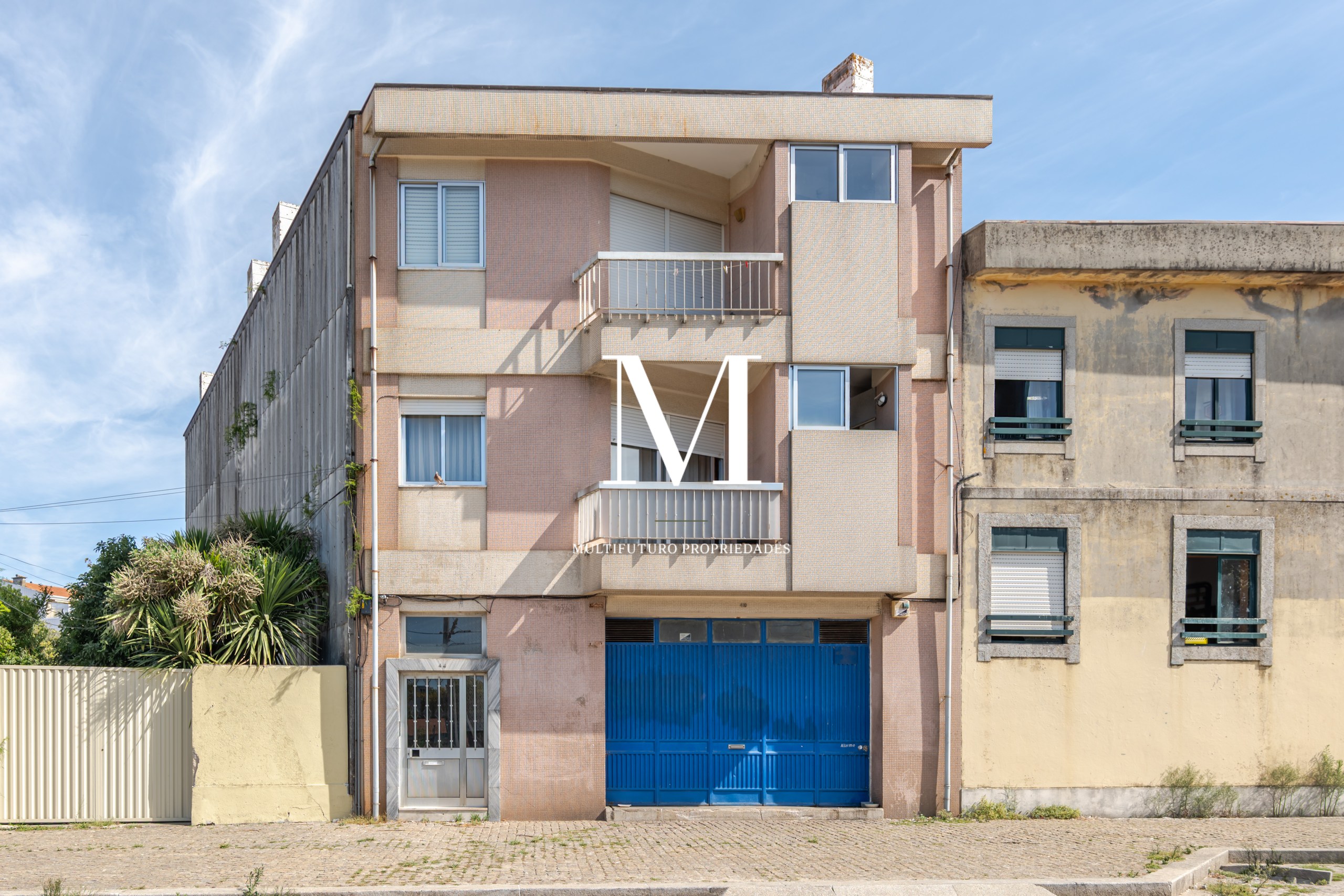 Ramalde | Apartamento T1 | Metro | Terraço | Bom estado geral 